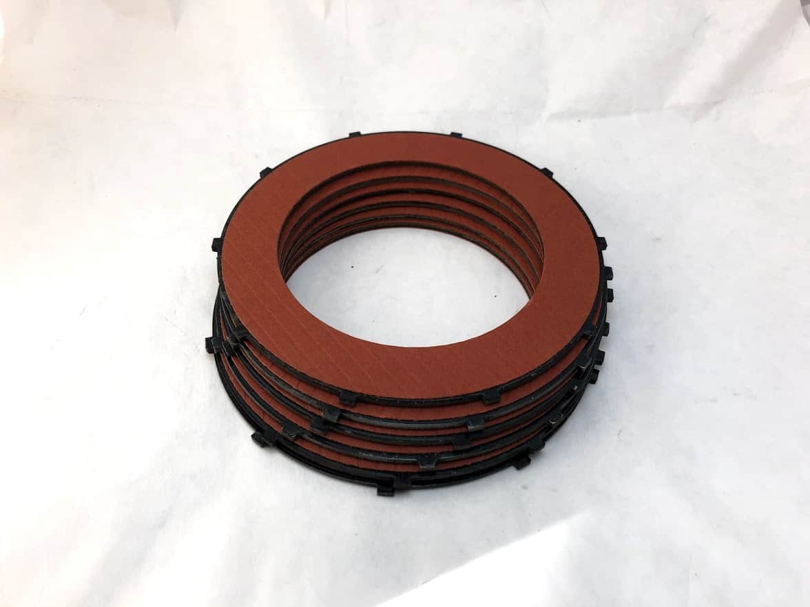 Clutch friction plate and primary chaincase oil selection guide for vintage Triumph and BSA motorcycles